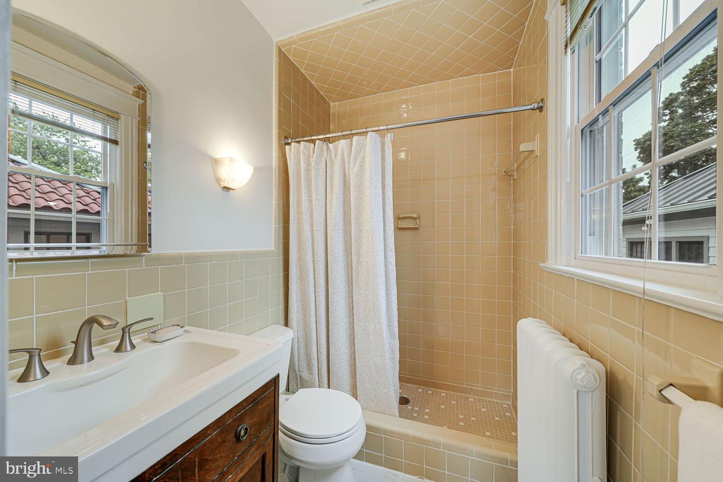 3614 ORDWAY ST NW, WASHINGTON, District Of Columbia 20016, 4 Bedrooms Bedrooms, ,3 BathroomsBathrooms,Residential,For sale,3614 ORDWAY ST NW,DCDC2226986 MLS # DCDC2226986
