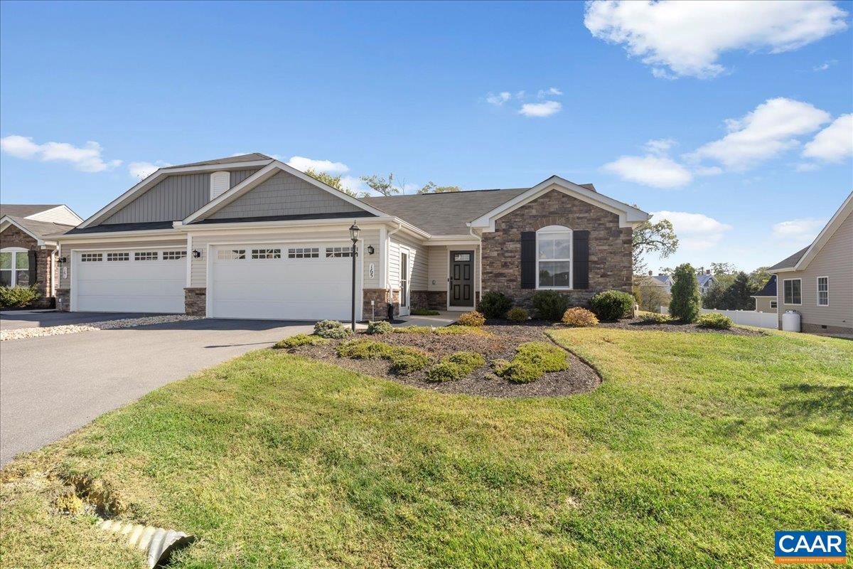 165 S PEAK DR, MCGAHEYSVILLE, Virginia 22840, 3 Bedrooms Bedrooms, ,2 BathroomsBathrooms,Residential,For sale,165 S PEAK DR,669985 MLS # 669985