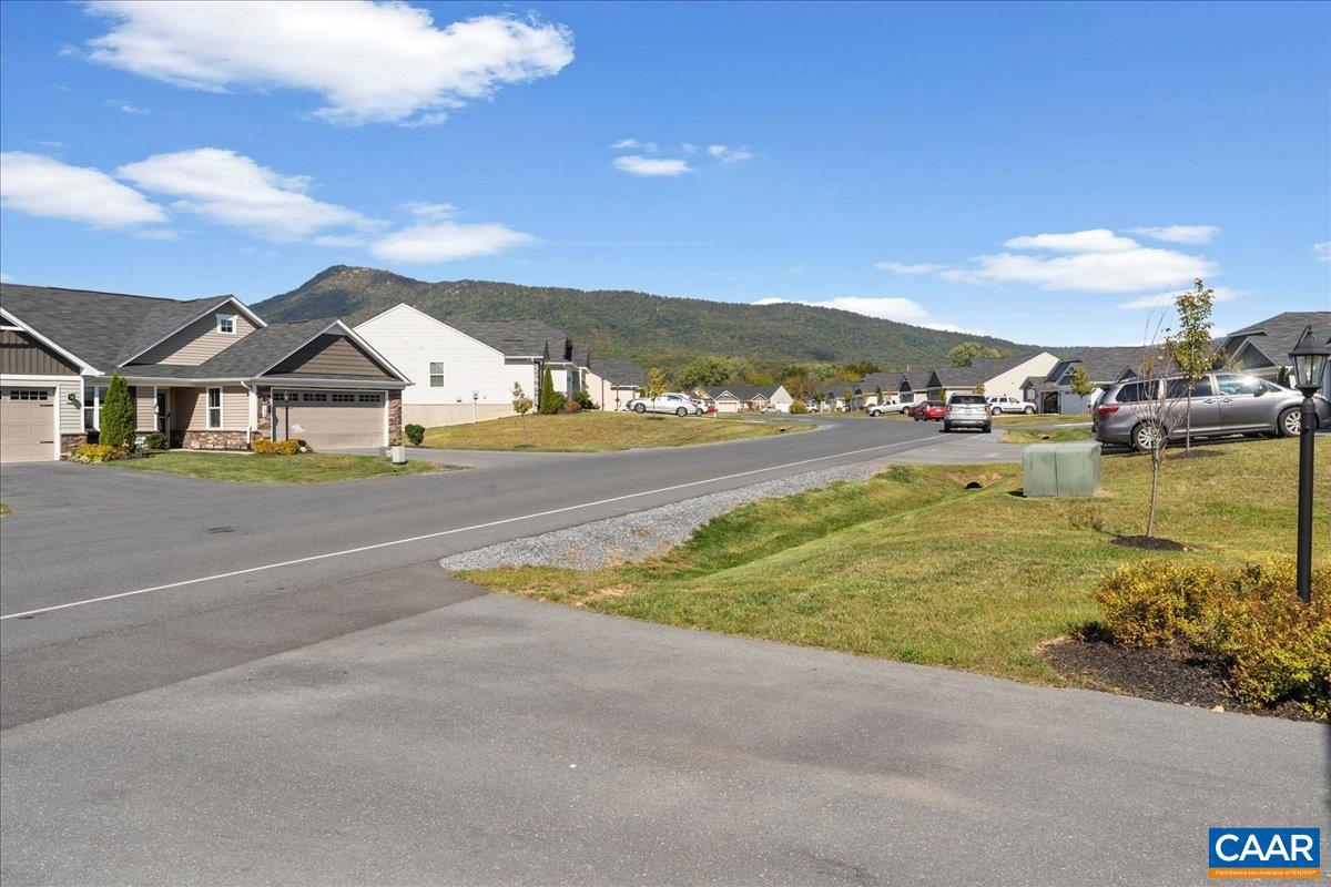 165 S PEAK DR, MCGAHEYSVILLE, Virginia 22840, 3 Bedrooms Bedrooms, ,2 BathroomsBathrooms,Residential,For sale,165 S PEAK DR,669985 MLS # 669985