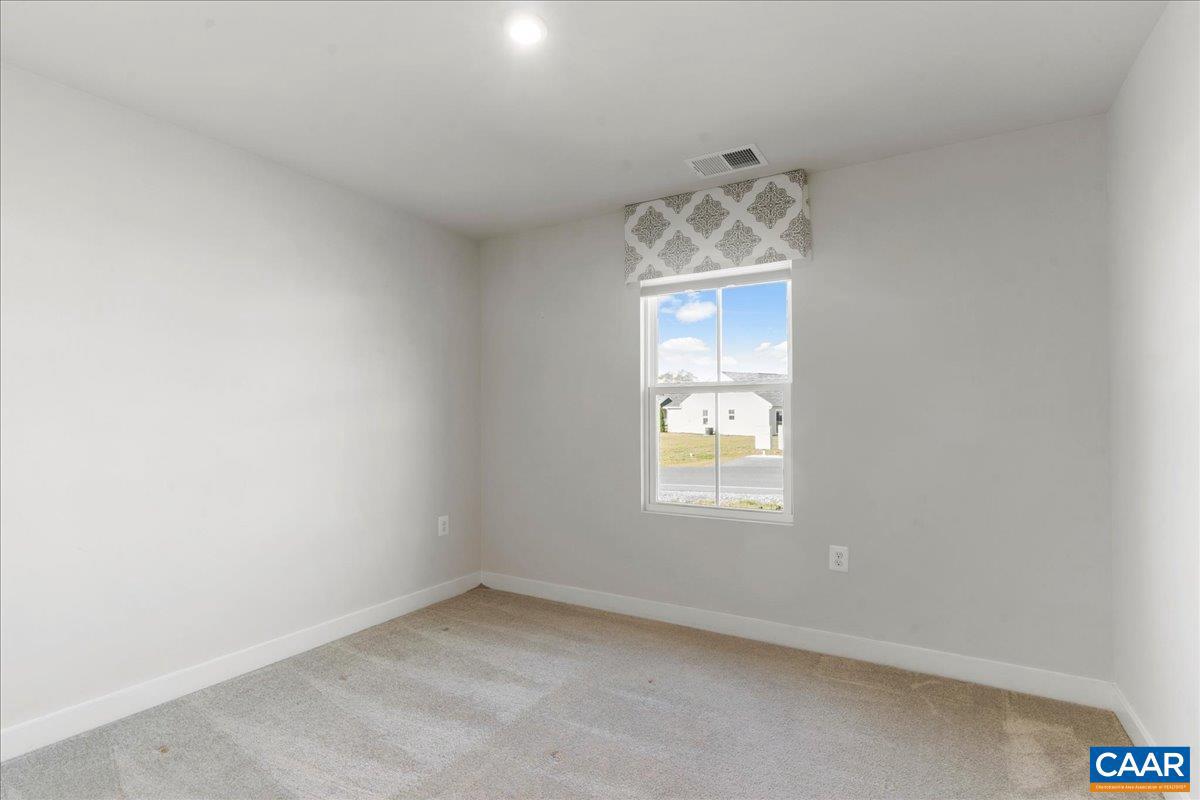 165 S PEAK DR, MCGAHEYSVILLE, Virginia 22840, 3 Bedrooms Bedrooms, ,2 BathroomsBathrooms,Residential,For sale,165 S PEAK DR,669985 MLS # 669985