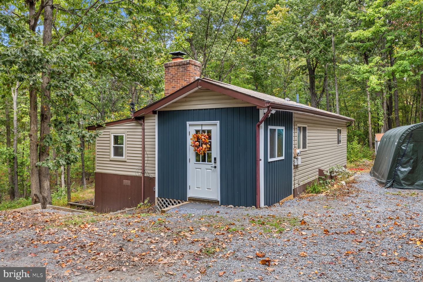 55 MOUNTAIN TOP LN, NEW MARKET, Virginia 22844, 2 Bedrooms Bedrooms, 3 Rooms Rooms,1 BathroomBathrooms,Residential,For sale,55 MOUNTAIN TOP LN,VASH2012774 MLS # VASH2012774
