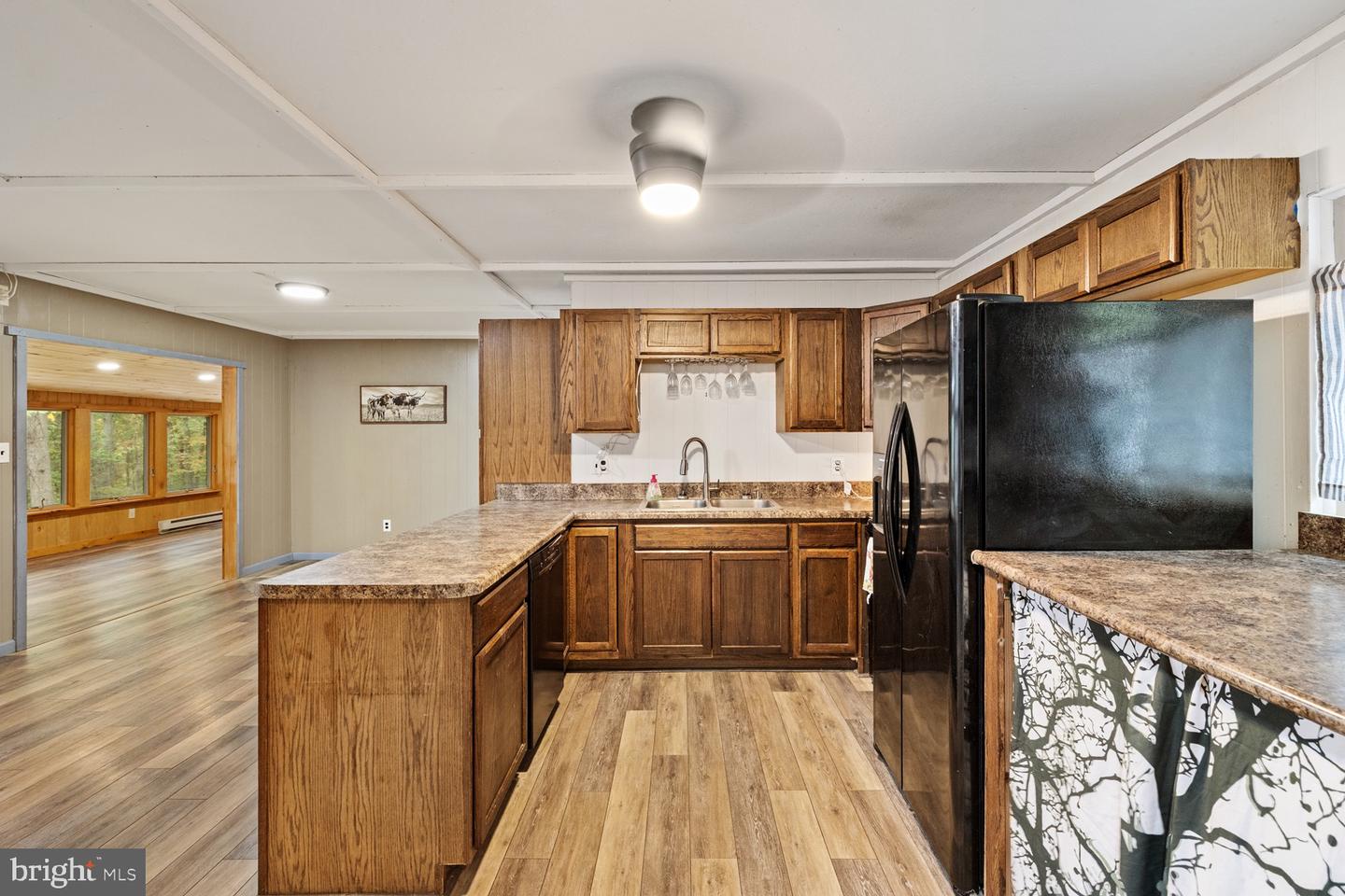 55 MOUNTAIN TOP LN, NEW MARKET, Virginia 22844, 2 Bedrooms Bedrooms, 3 Rooms Rooms,1 BathroomBathrooms,Residential,For sale,55 MOUNTAIN TOP LN,VASH2012774 MLS # VASH2012774
