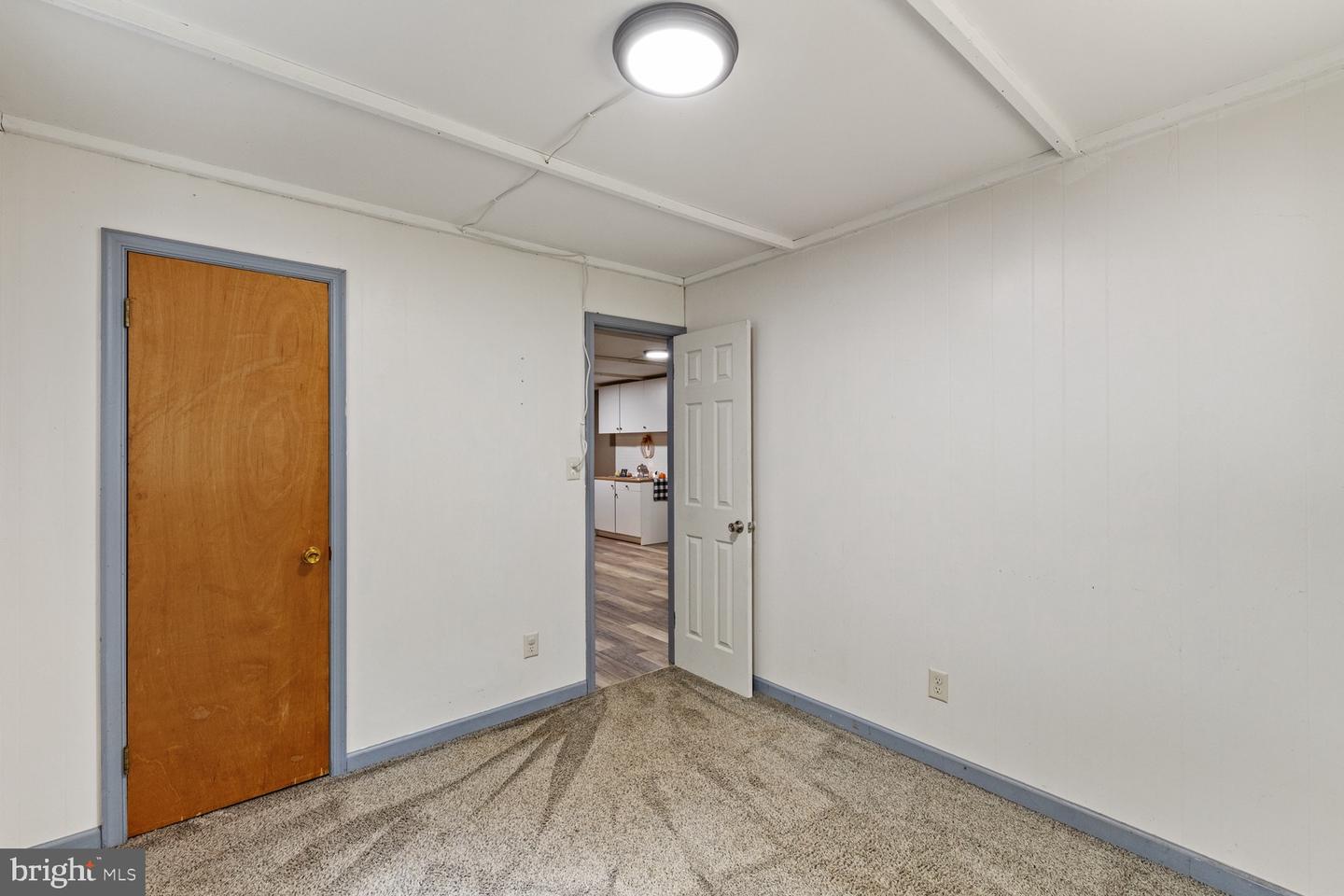 55 MOUNTAIN TOP LN, NEW MARKET, Virginia 22844, 2 Bedrooms Bedrooms, 3 Rooms Rooms,1 BathroomBathrooms,Residential,For sale,55 MOUNTAIN TOP LN,VASH2012774 MLS # VASH2012774