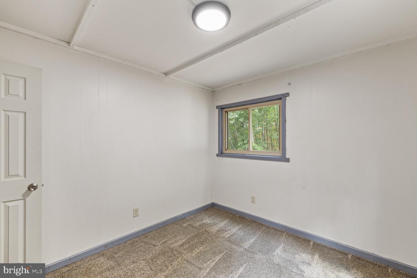 55 MOUNTAIN TOP LN, NEW MARKET, Virginia 22844, 2 Bedrooms Bedrooms, 3 Rooms Rooms,1 BathroomBathrooms,Residential,For sale,55 MOUNTAIN TOP LN,VASH2012774 MLS # VASH2012774