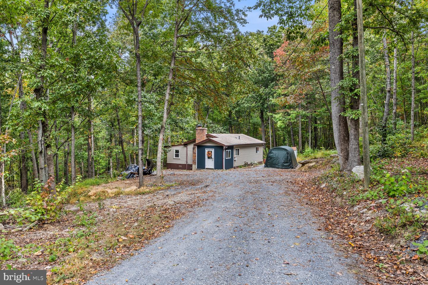 55 MOUNTAIN TOP LN, NEW MARKET, Virginia 22844, 2 Bedrooms Bedrooms, 3 Rooms Rooms,1 BathroomBathrooms,Residential,For sale,55 MOUNTAIN TOP LN,VASH2012774 MLS # VASH2012774
