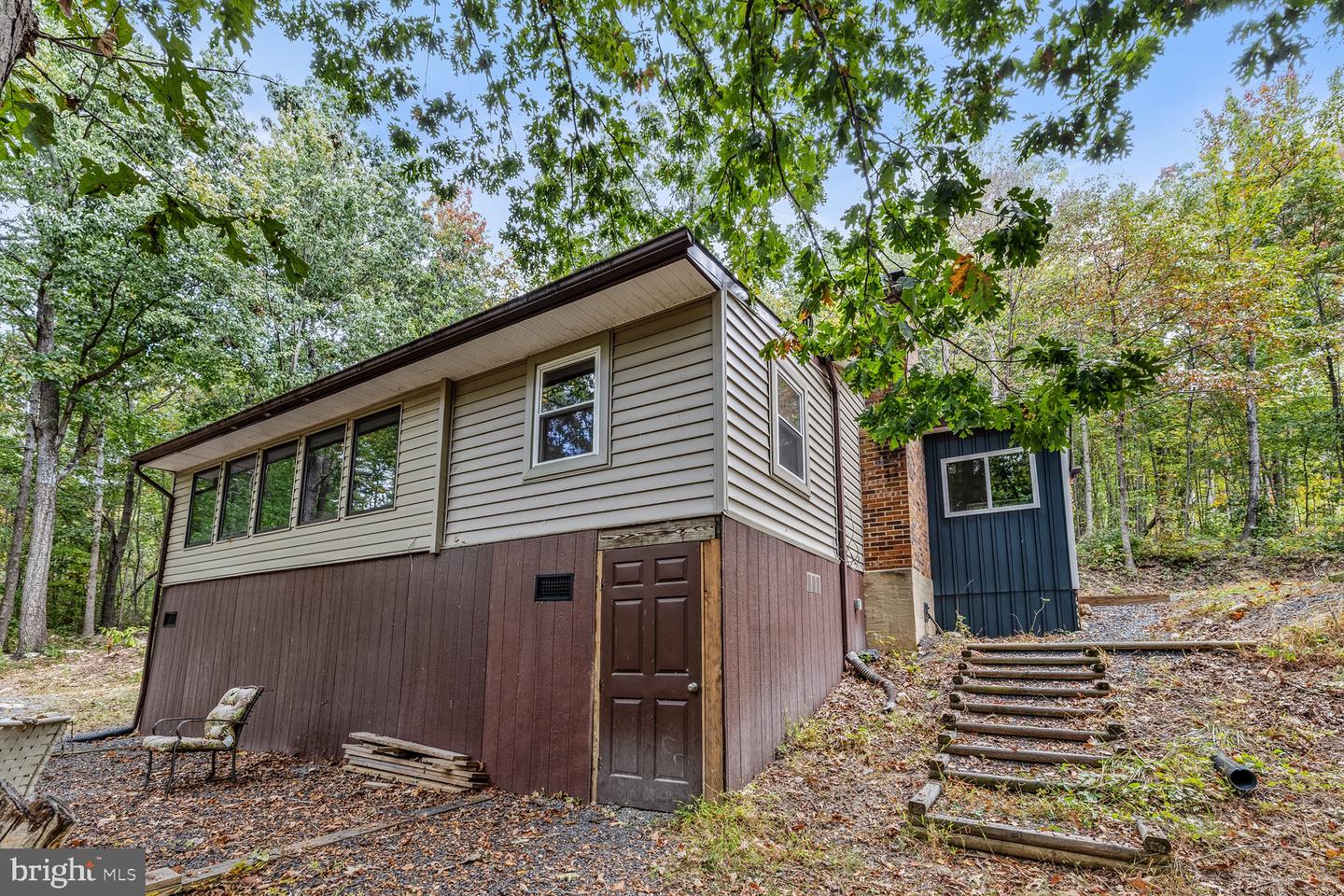 55 MOUNTAIN TOP LN, NEW MARKET, Virginia 22844, 2 Bedrooms Bedrooms, 3 Rooms Rooms,1 BathroomBathrooms,Residential,For sale,55 MOUNTAIN TOP LN,VASH2012774 MLS # VASH2012774