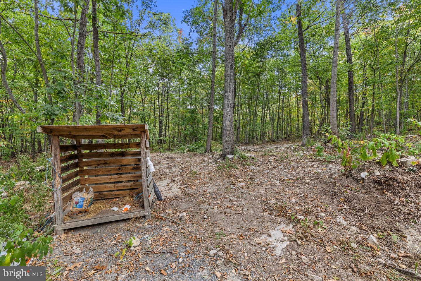 55 MOUNTAIN TOP LN, NEW MARKET, Virginia 22844, 2 Bedrooms Bedrooms, 3 Rooms Rooms,1 BathroomBathrooms,Residential,For sale,55 MOUNTAIN TOP LN,VASH2012774 MLS # VASH2012774