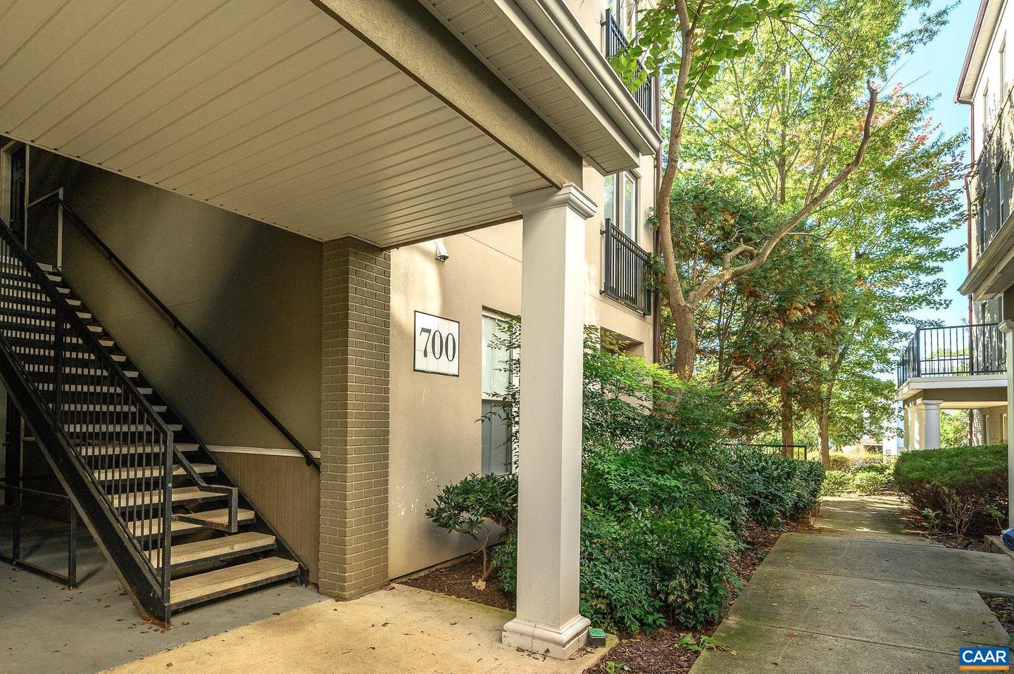 700 WALKER SQ #4A, CHARLOTTESVILLE, Virginia 22903, 1 Bedroom Bedrooms, ,1 BathroomBathrooms,Residential,For sale,700 WALKER SQ #4A,669987 MLS # 669987