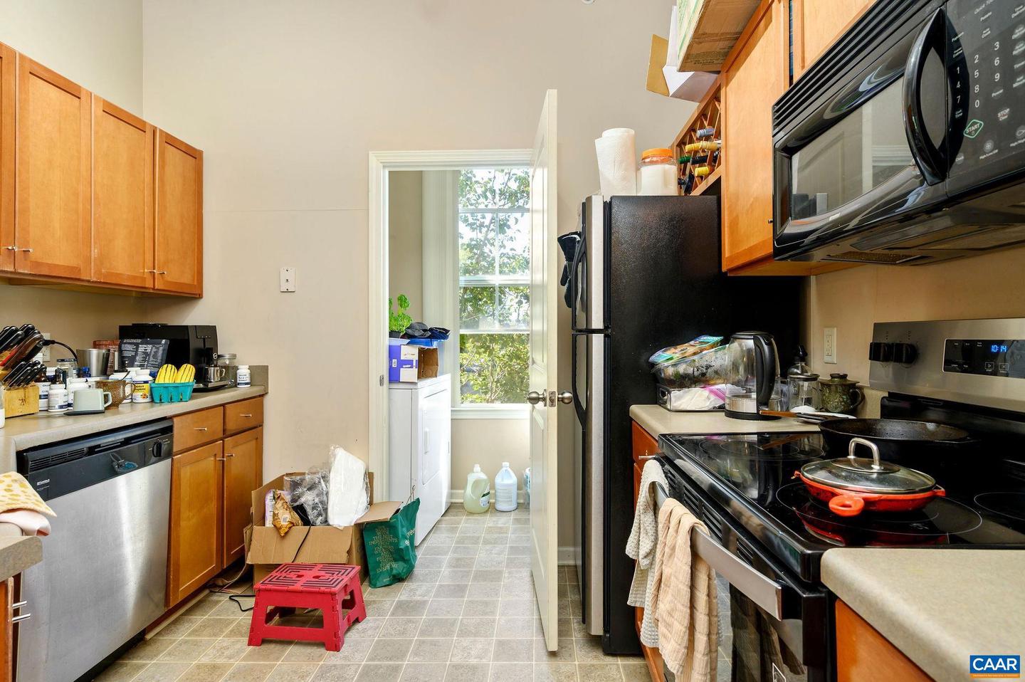 700 WALKER SQ #4A, CHARLOTTESVILLE, Virginia 22903, 1 Bedroom Bedrooms, ,1 BathroomBathrooms,Residential,For sale,700 WALKER SQ #4A,669987 MLS # 669987