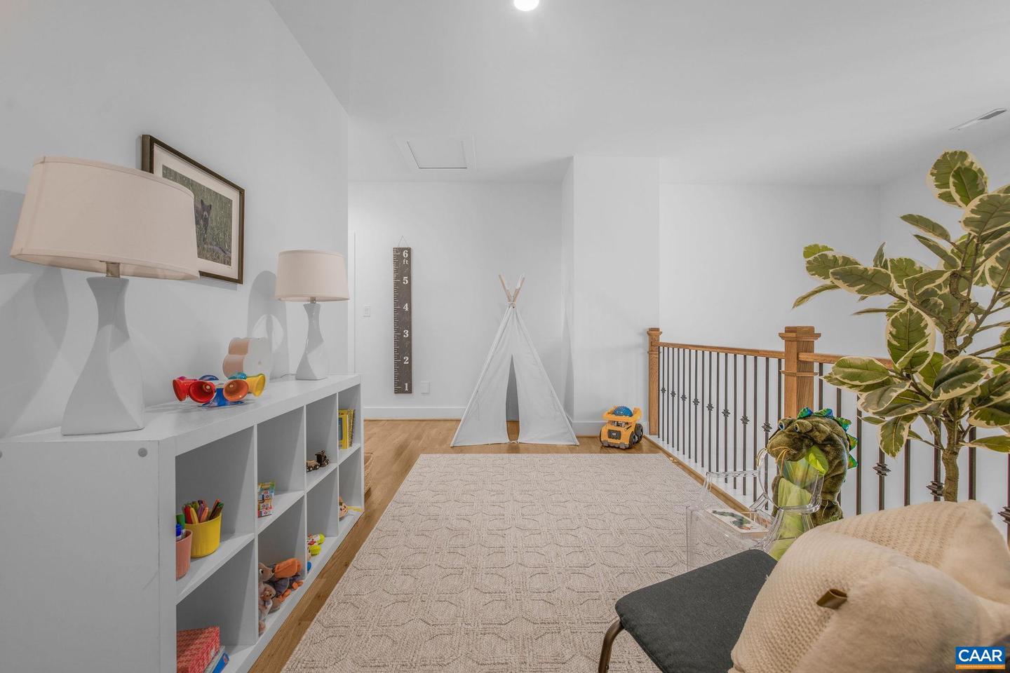 2465 SUMMIT RIDGE TRL, CHARLOTTESVILLE, Virginia 22911, 4 Bedrooms Bedrooms, ,5 BathroomsBathrooms,Residential,For sale,2465 SUMMIT RIDGE TRL,669992 MLS # 669992