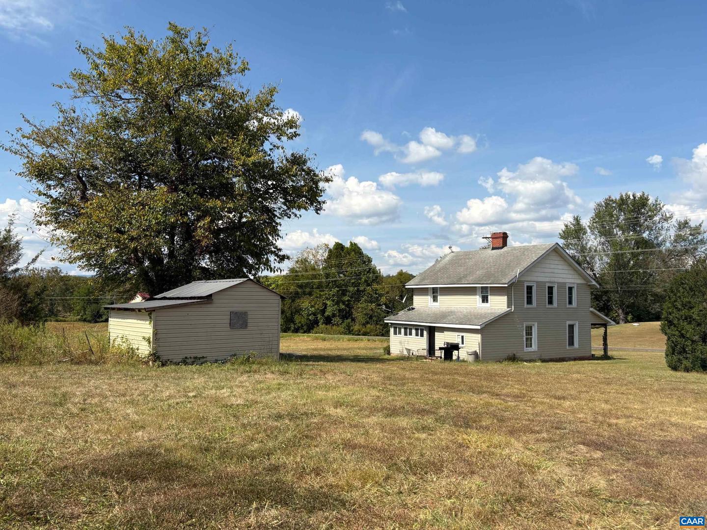 5912 & 5928, 2 W HOOVER RD, REVA, Virginia 22735, 3 Bedrooms Bedrooms, ,1 BathroomBathrooms,Residential,For sale,5912 & 5928, 2 W HOOVER RD,669994 MLS # 669994