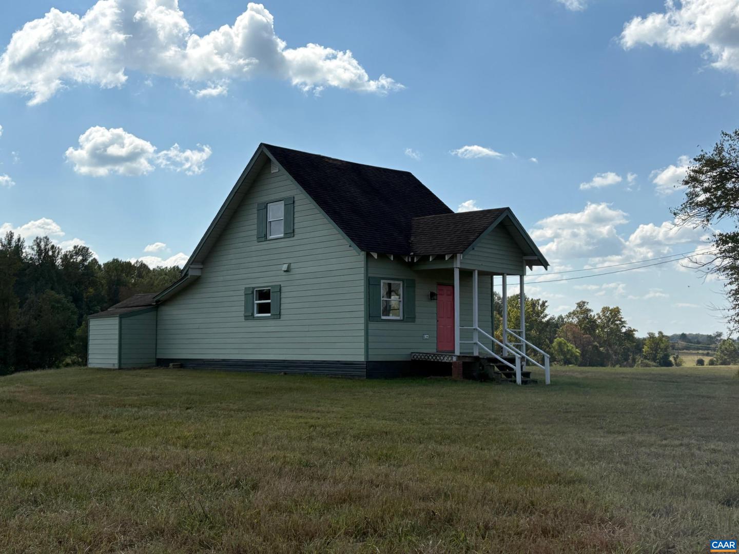 5912 & 5928, 2 W HOOVER RD, REVA, Virginia 22735, 3 Bedrooms Bedrooms, ,1 BathroomBathrooms,Residential,For sale,5912 & 5928, 2 W HOOVER RD,669994 MLS # 669994