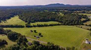 5912 & 5928, 2 W HOOVER RD, REVA, Virginia 22735, 3 Bedrooms Bedrooms, ,1 BathroomBathrooms,Residential,For sale,5912 & 5928, 2 W HOOVER RD,669994 MLS # 669994