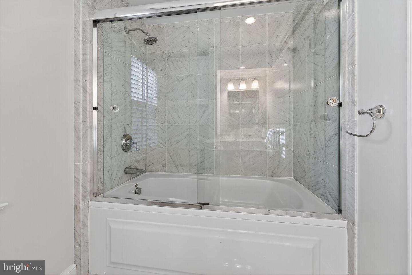 3293 WORTHINGTON ST NW, WASHINGTON, District Of Columbia 20015, 4 Bedrooms Bedrooms, 9 Rooms Rooms,3 BathroomsBathrooms,Residential,For sale,3293 WORTHINGTON ST NW,DCDC2227010 MLS # DCDC2227010