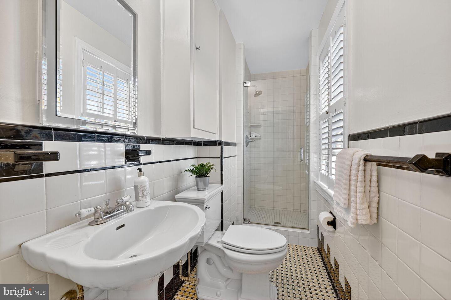 3293 WORTHINGTON ST NW, WASHINGTON, District Of Columbia 20015, 4 Bedrooms Bedrooms, 9 Rooms Rooms,3 BathroomsBathrooms,Residential,For sale,3293 WORTHINGTON ST NW,DCDC2227010 MLS # DCDC2227010