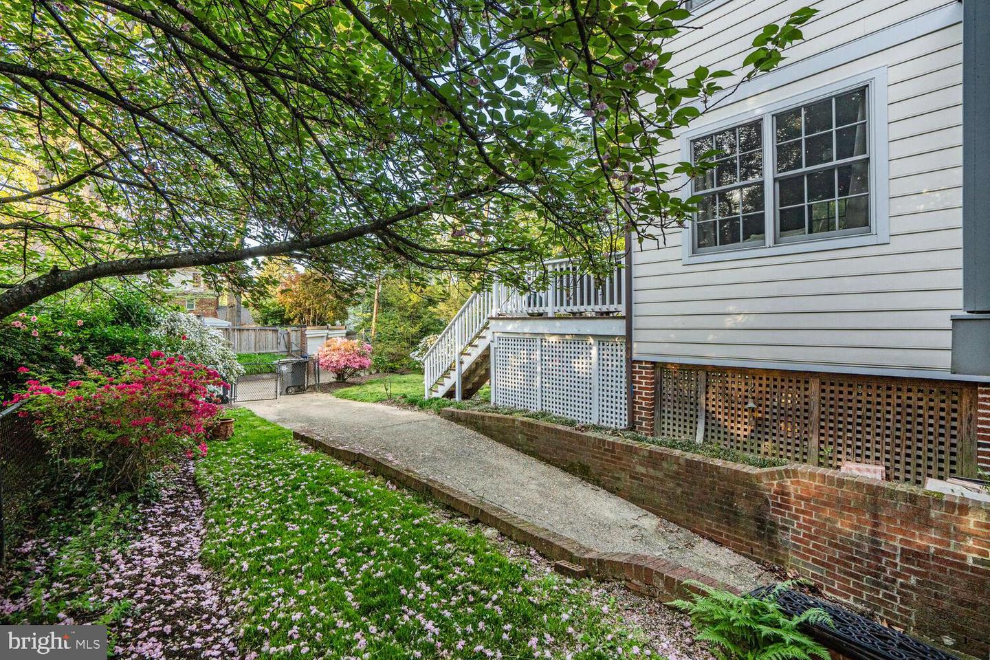 3293 WORTHINGTON ST NW, WASHINGTON, District Of Columbia 20015, 4 Bedrooms Bedrooms, 9 Rooms Rooms,3 BathroomsBathrooms,Residential,For sale,3293 WORTHINGTON ST NW,DCDC2227010 MLS # DCDC2227010