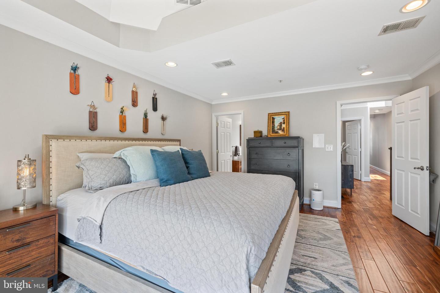 30 T ST NE #2, WASHINGTON, District Of Columbia 20002, 3 Bedrooms Bedrooms, ,2 BathroomsBathrooms,Residential,For sale,30 T ST NE #2,DCDC2226940 MLS # DCDC2226940