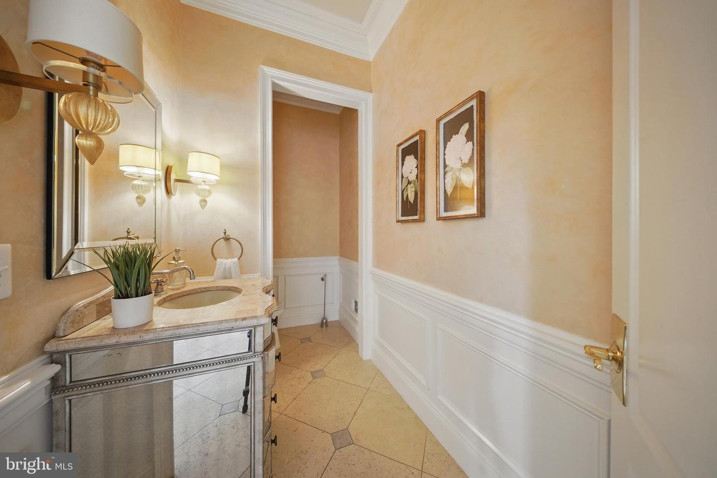 43582 OLD KINDERHOOK DR, ASHBURN, Virginia 20147, 5 Bedrooms Bedrooms, ,6 BathroomsBathrooms,Residential,For sale,43582 OLD KINDERHOOK DR,VALO2108836 MLS # VALO2108836
