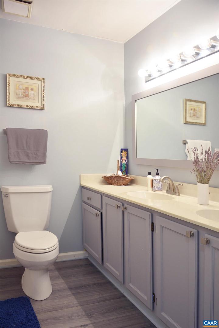 3570 MONTGOMERY LN, CHARLOTTESVILLE, Virginia 22906, 4 Bedrooms Bedrooms, ,3 BathroomsBathrooms,Residential,For sale,3570 MONTGOMERY LN,669999 MLS # 669999