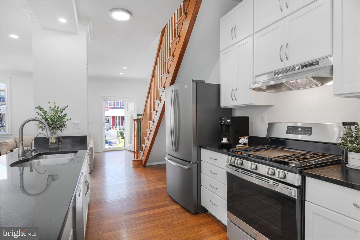 3563 10TH ST NW, WASHINGTON, District Of Columbia 20010, 3 Bedrooms Bedrooms, ,3 BathroomsBathrooms,Residential,For sale,3563 10TH ST NW,DCDC2189680 MLS # DCDC2189680