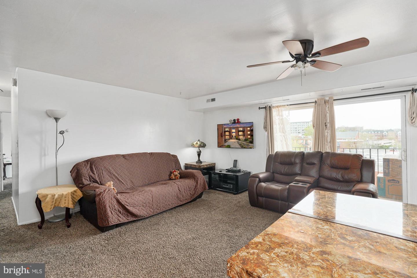 3400 25TH ST S #27, ARLINGTON, Virginia 22206, 2 Bedrooms Bedrooms, ,1 BathroomBathrooms,Residential,For sale,3400 25TH ST S #27,VAAR2055926 MLS # VAAR2055926
