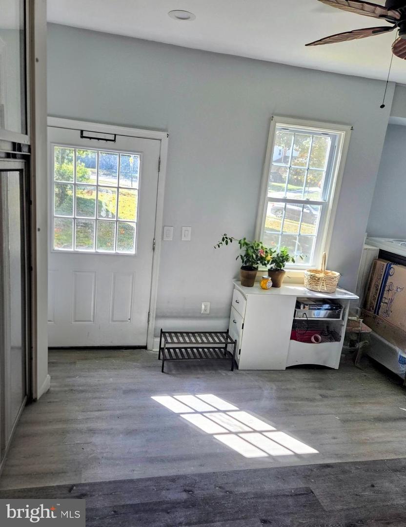 6901 HUNTSMAN BLVD, SPRINGFIELD, Virginia 22153, 4 Bedrooms Bedrooms, ,3 BathroomsBathrooms,Residential,For sale,6901 HUNTSMAN BLVD,VAFX2253820 MLS # VAFX2253820