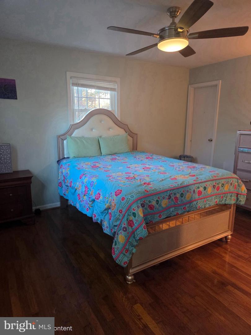 6901 HUNTSMAN BLVD, SPRINGFIELD, Virginia 22153, 4 Bedrooms Bedrooms, ,3 BathroomsBathrooms,Residential,For sale,6901 HUNTSMAN BLVD,VAFX2253820 MLS # VAFX2253820