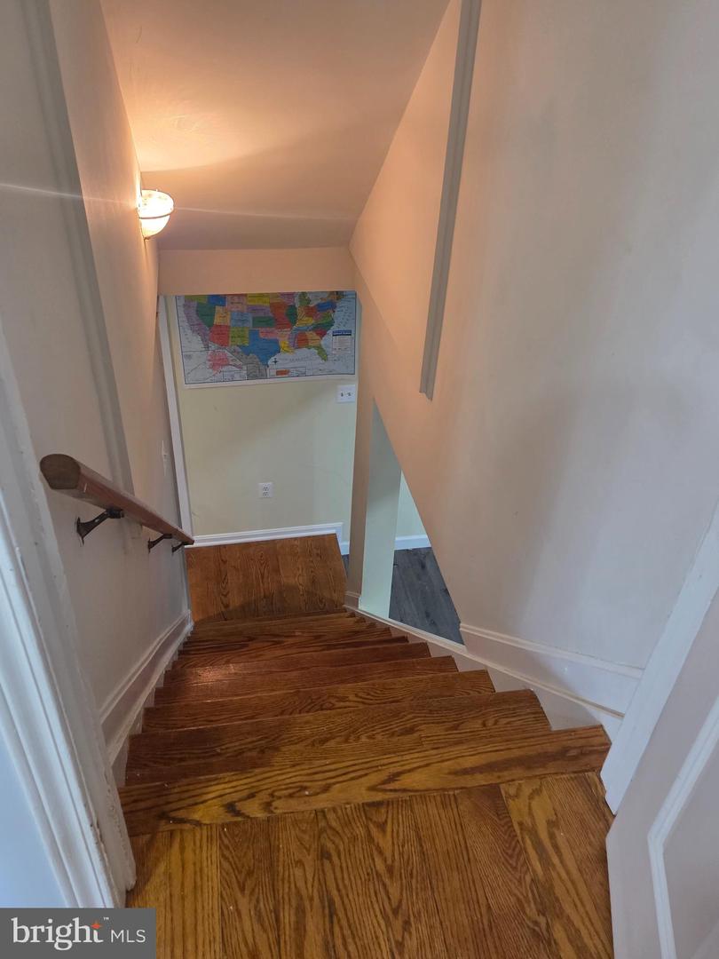 6901 HUNTSMAN BLVD, SPRINGFIELD, Virginia 22153, 4 Bedrooms Bedrooms, ,3 BathroomsBathrooms,Residential,For sale,6901 HUNTSMAN BLVD,VAFX2253820 MLS # VAFX2253820