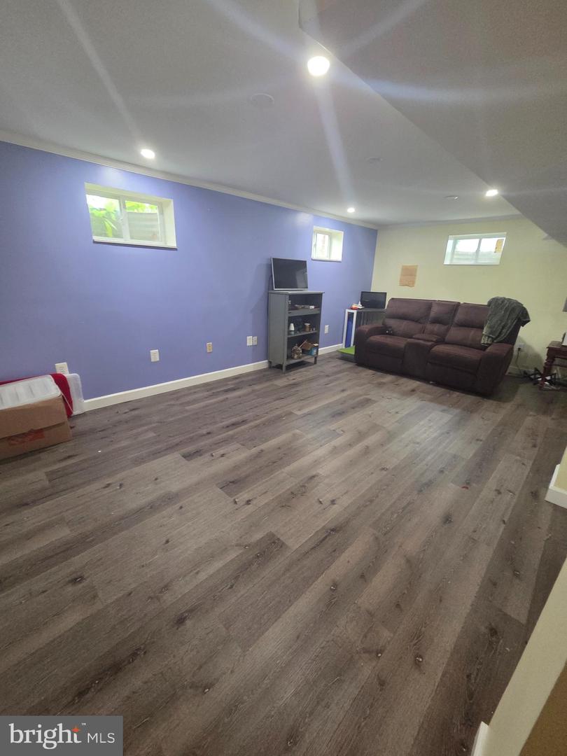 6901 HUNTSMAN BLVD, SPRINGFIELD, Virginia 22153, 4 Bedrooms Bedrooms, ,3 BathroomsBathrooms,Residential,For sale,6901 HUNTSMAN BLVD,VAFX2253820 MLS # VAFX2253820