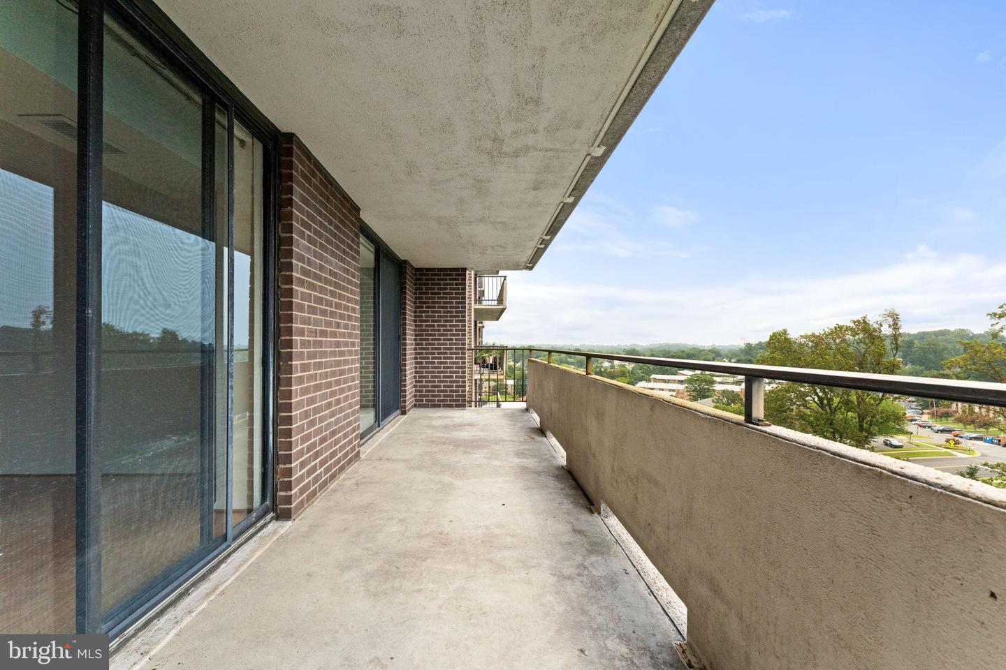1800 OLD MEADOW RD #1218, MCLEAN, Virginia 22102, 2 Bedrooms Bedrooms, 6 Rooms Rooms,2 BathroomsBathrooms,Residential,For sale,1800 OLD MEADOW RD #1218,VAFX2259946 MLS # VAFX2259946