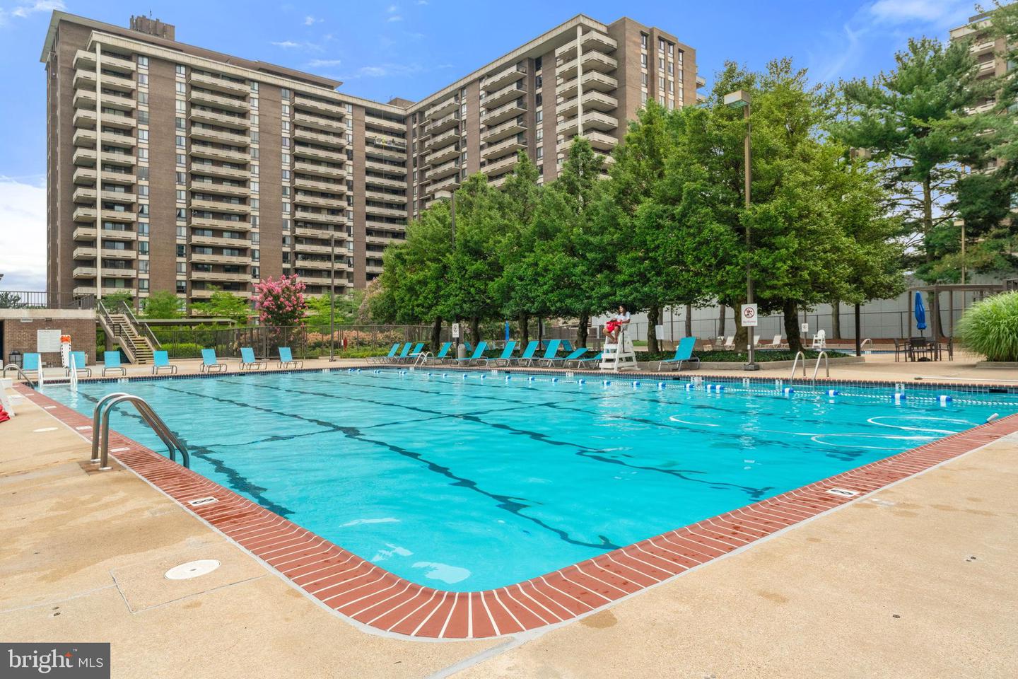 1800 OLD MEADOW RD #1218, MCLEAN, Virginia 22102, 2 Bedrooms Bedrooms, 6 Rooms Rooms,2 BathroomsBathrooms,Residential,For sale,1800 OLD MEADOW RD #1218,VAFX2259946 MLS # VAFX2259946