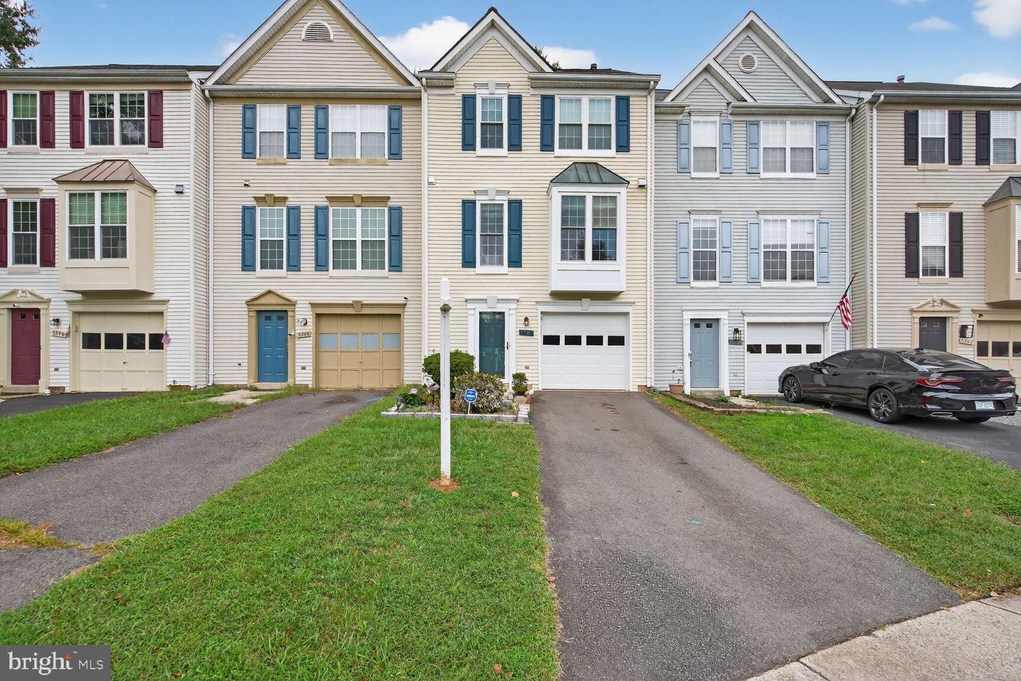 5986 MANORWOOD DR, CENTREVILLE, Virginia 20120, 3 Bedrooms Bedrooms, ,2 BathroomsBathrooms,Residential,For sale,5986 MANORWOOD DR,VAFX2262718 MLS # VAFX2262718