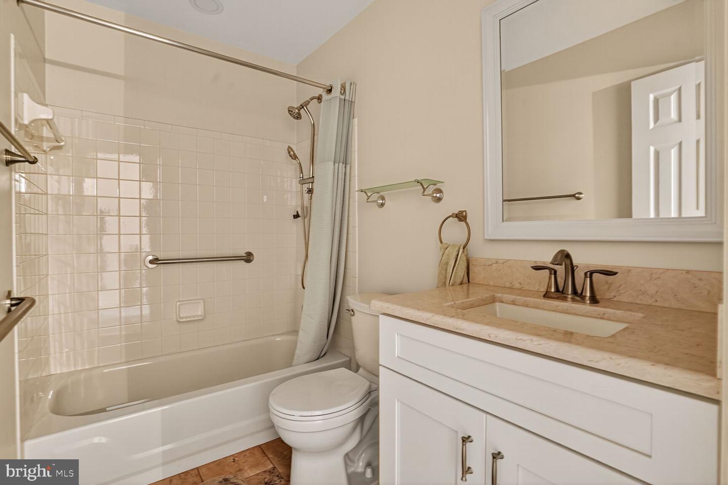 5986 MANORWOOD DR, CENTREVILLE, Virginia 20120, 3 Bedrooms Bedrooms, ,2 BathroomsBathrooms,Residential,For sale,5986 MANORWOOD DR,VAFX2262718 MLS # VAFX2262718