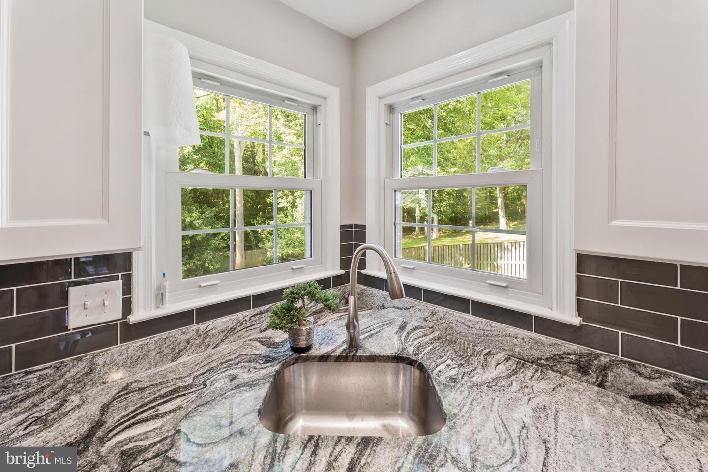 4082 WESTWIND DR, WOODBRIDGE, Virginia 22193, 5 Bedrooms Bedrooms, 9 Rooms Rooms,3 BathroomsBathrooms,Residential,For sale,4082 WESTWIND DR,VAPW2103340 MLS # VAPW2103340