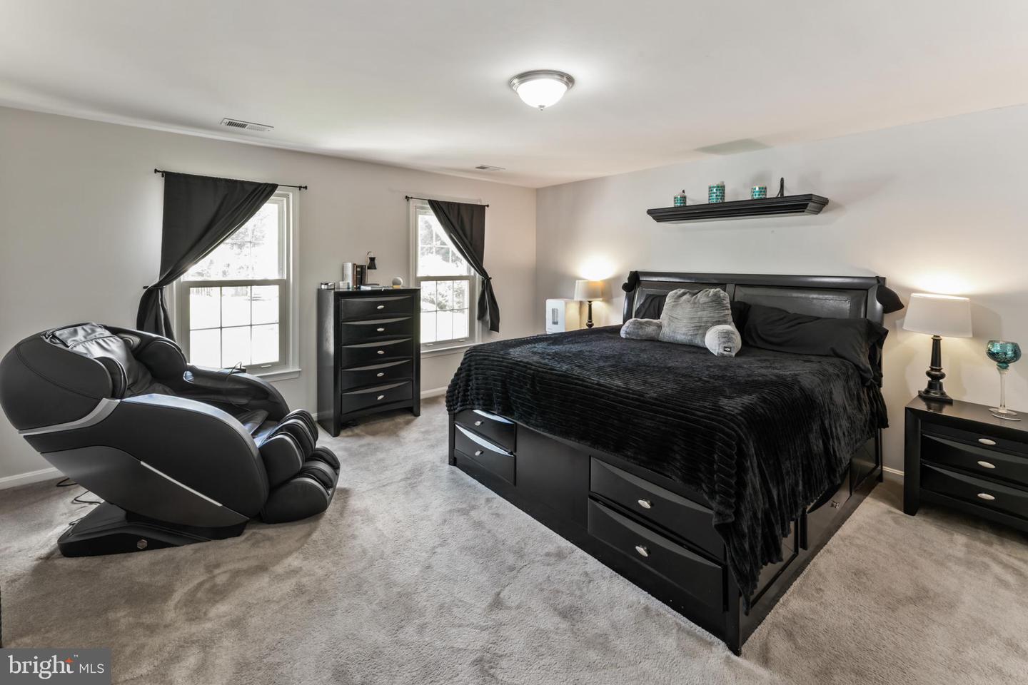 4082 WESTWIND DR, WOODBRIDGE, Virginia 22193, 5 Bedrooms Bedrooms, 9 Rooms Rooms,3 BathroomsBathrooms,Residential,For sale,4082 WESTWIND DR,VAPW2103340 MLS # VAPW2103340