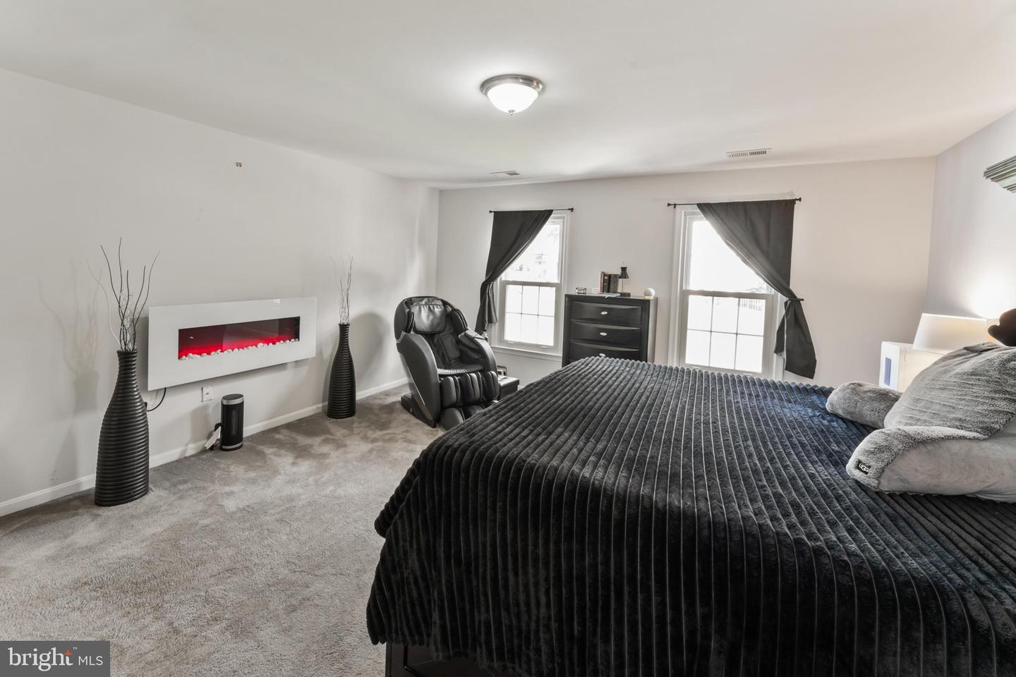 4082 WESTWIND DR, WOODBRIDGE, Virginia 22193, 5 Bedrooms Bedrooms, 9 Rooms Rooms,3 BathroomsBathrooms,Residential,For sale,4082 WESTWIND DR,VAPW2103340 MLS # VAPW2103340