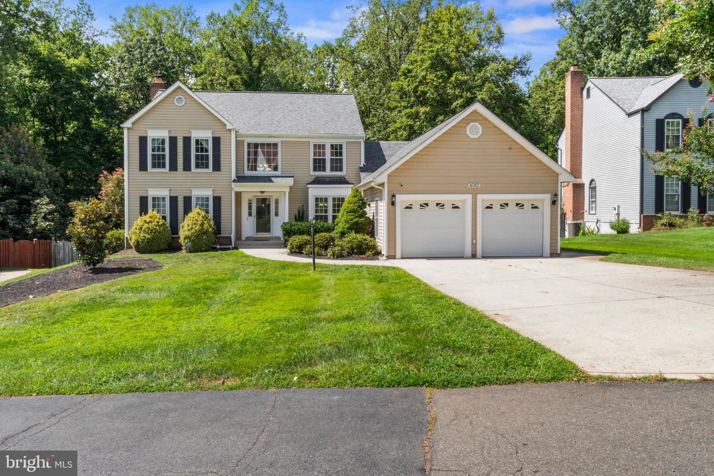 4082 WESTWIND DR, WOODBRIDGE, Virginia 22193, 5 Bedrooms Bedrooms, 9 Rooms Rooms,3 BathroomsBathrooms,Residential,For sale,4082 WESTWIND DR,VAPW2103340 MLS # VAPW2103340