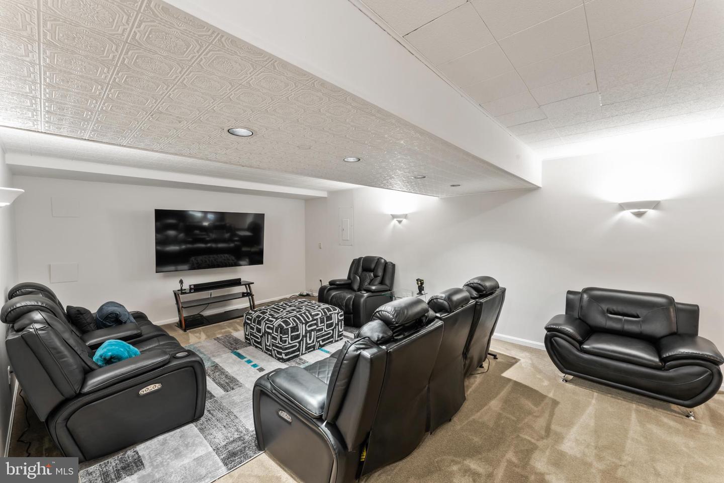 4082 WESTWIND DR, WOODBRIDGE, Virginia 22193, 5 Bedrooms Bedrooms, 9 Rooms Rooms,3 BathroomsBathrooms,Residential,For sale,4082 WESTWIND DR,VAPW2103340 MLS # VAPW2103340