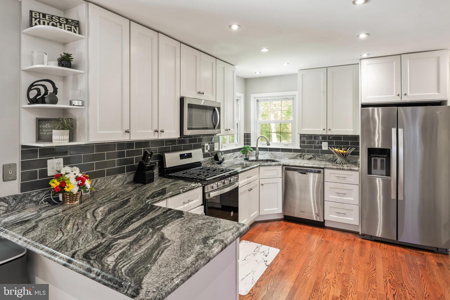 4082 WESTWIND DR, WOODBRIDGE, Virginia 22193, 5 Bedrooms Bedrooms, 9 Rooms Rooms,3 BathroomsBathrooms,Residential,For sale,4082 WESTWIND DR,VAPW2103340 MLS # VAPW2103340