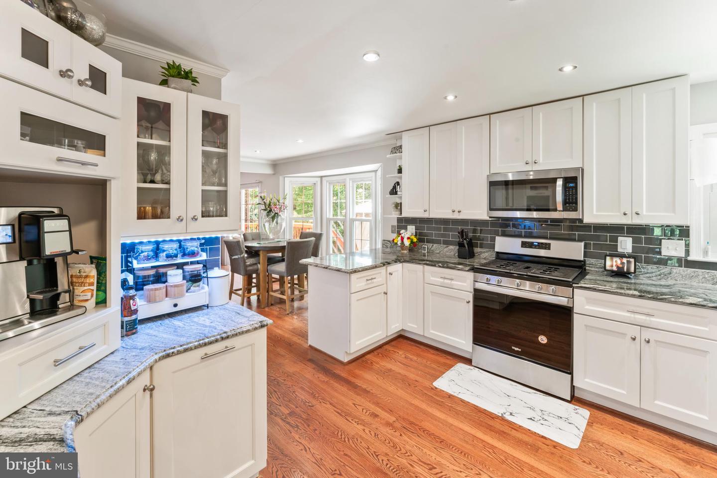 4082 WESTWIND DR, WOODBRIDGE, Virginia 22193, 5 Bedrooms Bedrooms, 9 Rooms Rooms,3 BathroomsBathrooms,Residential,For sale,4082 WESTWIND DR,VAPW2103340 MLS # VAPW2103340