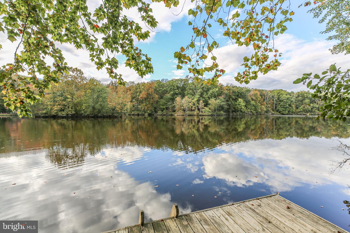 12805 LAKE WILDERNESS LN, SPOTSYLVANIA, Virginia 22551, 3 Bedrooms Bedrooms, ,3 BathroomsBathrooms,Residential,For sale,12805 LAKE WILDERNESS LN,VASP2036376 MLS # VASP2036376