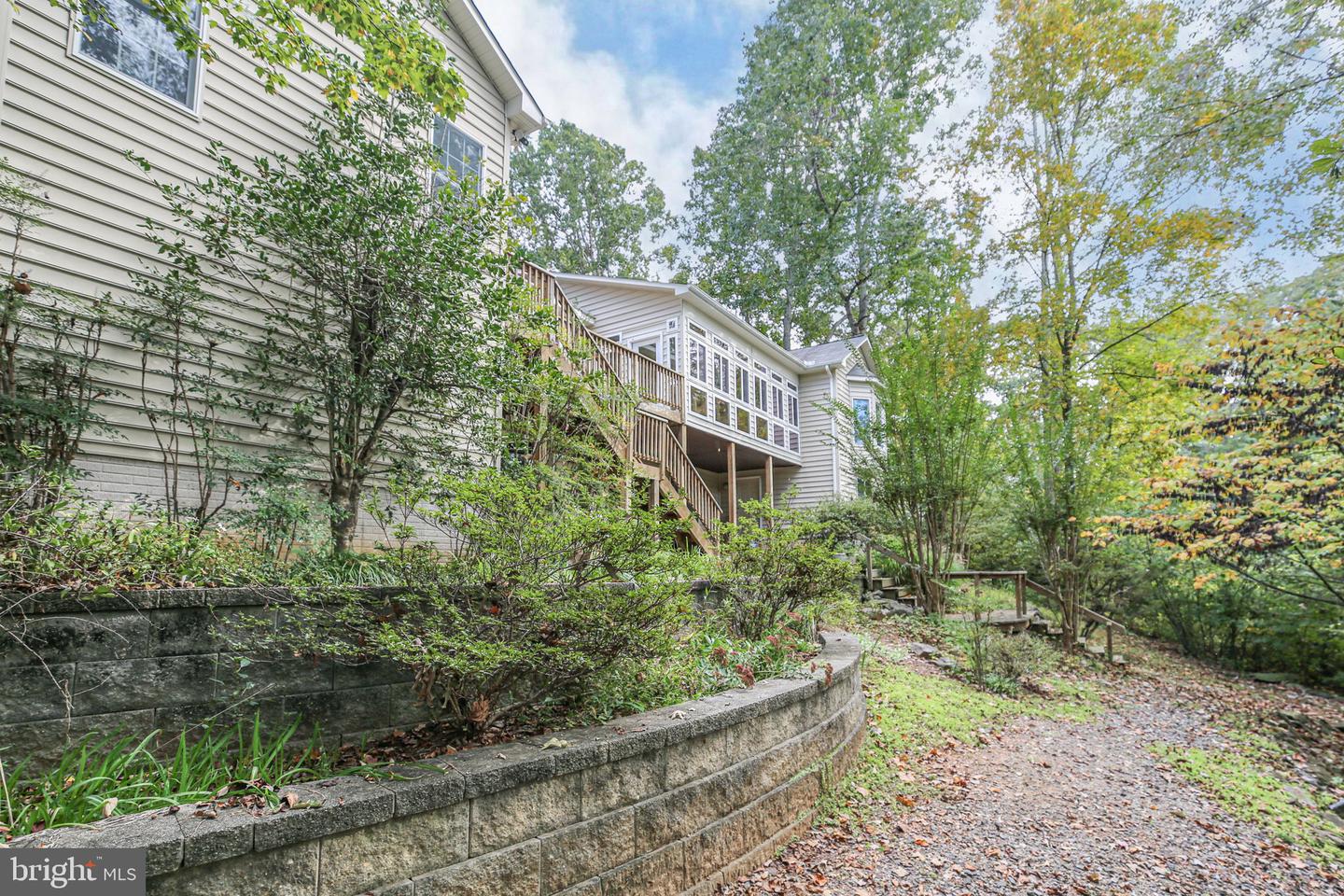 12805 LAKE WILDERNESS LN, SPOTSYLVANIA, Virginia 22551, 3 Bedrooms Bedrooms, ,3 BathroomsBathrooms,Residential,For sale,12805 LAKE WILDERNESS LN,VASP2036376 MLS # VASP2036376