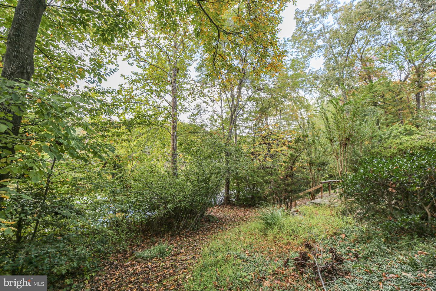 12805 LAKE WILDERNESS LN, SPOTSYLVANIA, Virginia 22551, 3 Bedrooms Bedrooms, ,3 BathroomsBathrooms,Residential,For sale,12805 LAKE WILDERNESS LN,VASP2036376 MLS # VASP2036376