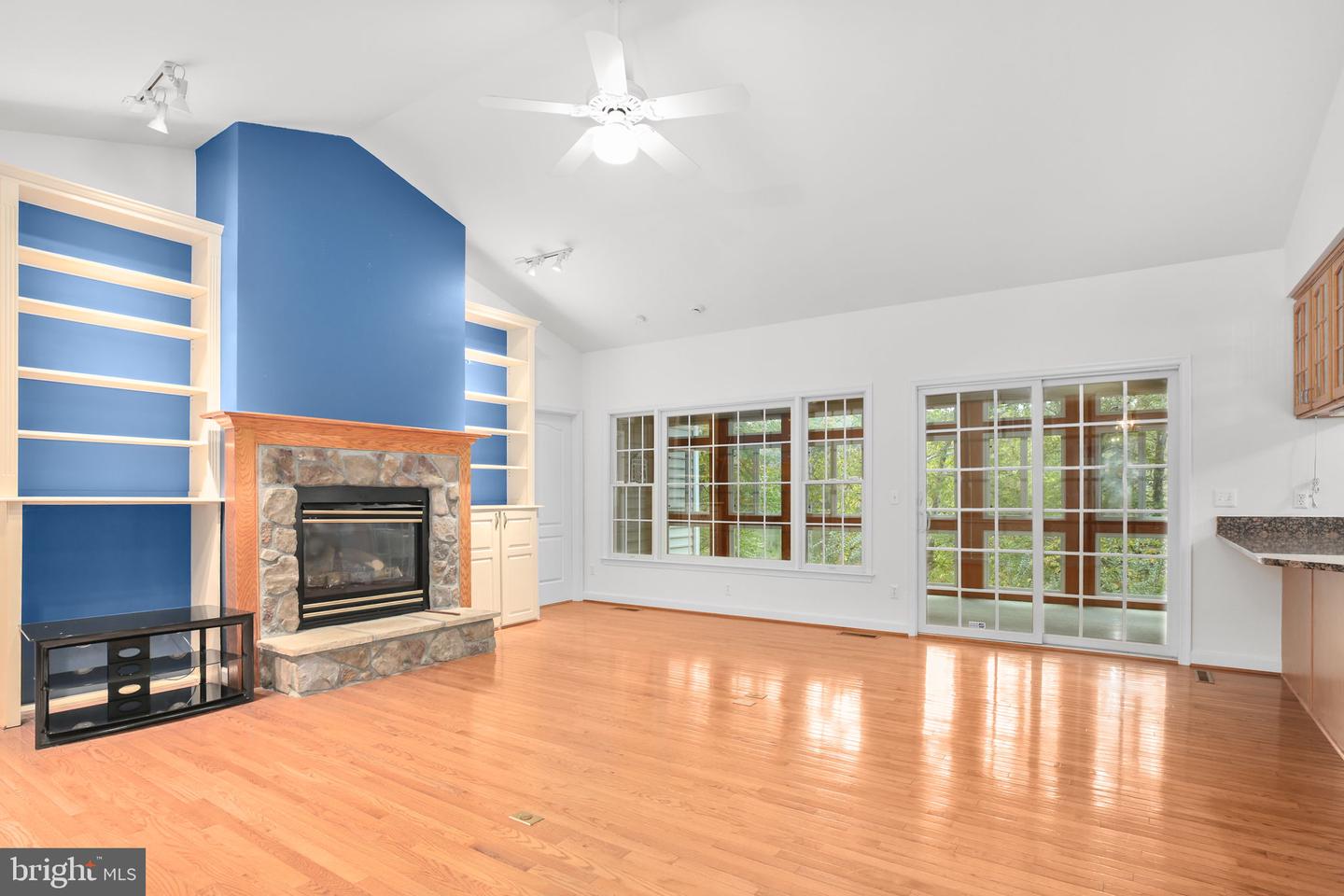 12805 LAKE WILDERNESS LN, SPOTSYLVANIA, Virginia 22551, 3 Bedrooms Bedrooms, ,3 BathroomsBathrooms,Residential,For sale,12805 LAKE WILDERNESS LN,VASP2036376 MLS # VASP2036376