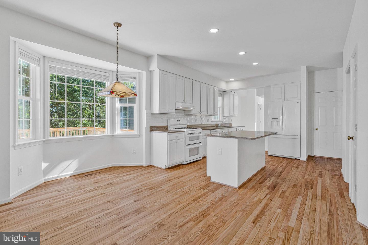 4401 SHIRLEY GATE, FAIRFAX, Virginia 22030, 6 Bedrooms Bedrooms, ,4 BathroomsBathrooms,Residential,For sale,4401 SHIRLEY GATE,VAFX2270720 MLS # VAFX2270720