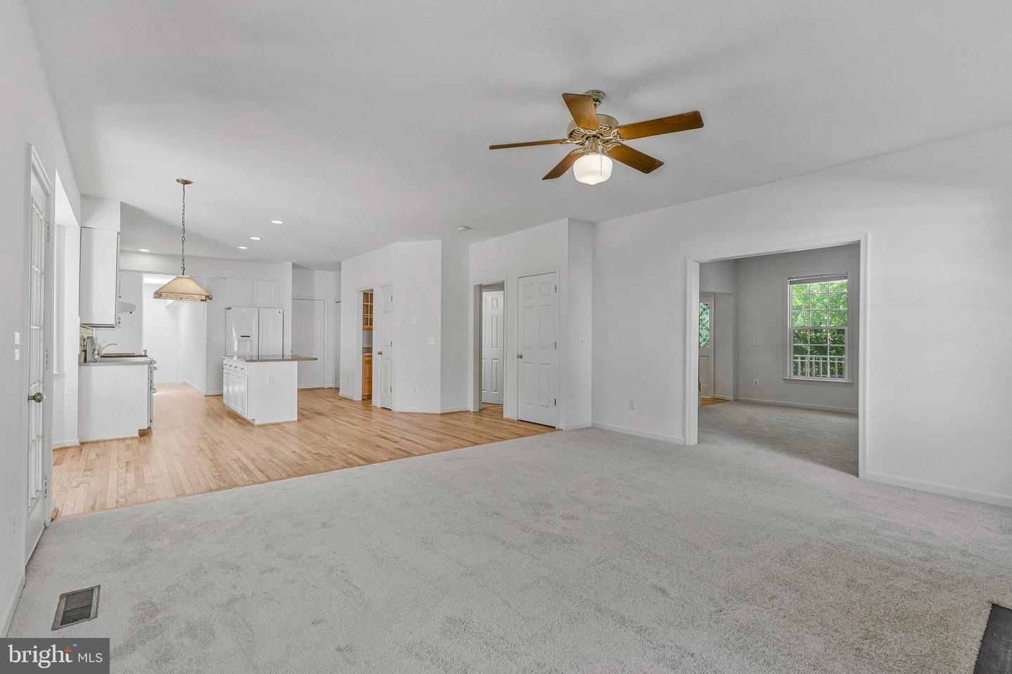 4401 SHIRLEY GATE, FAIRFAX, Virginia 22030, 6 Bedrooms Bedrooms, ,4 BathroomsBathrooms,Residential,For sale,4401 SHIRLEY GATE,VAFX2270720 MLS # VAFX2270720