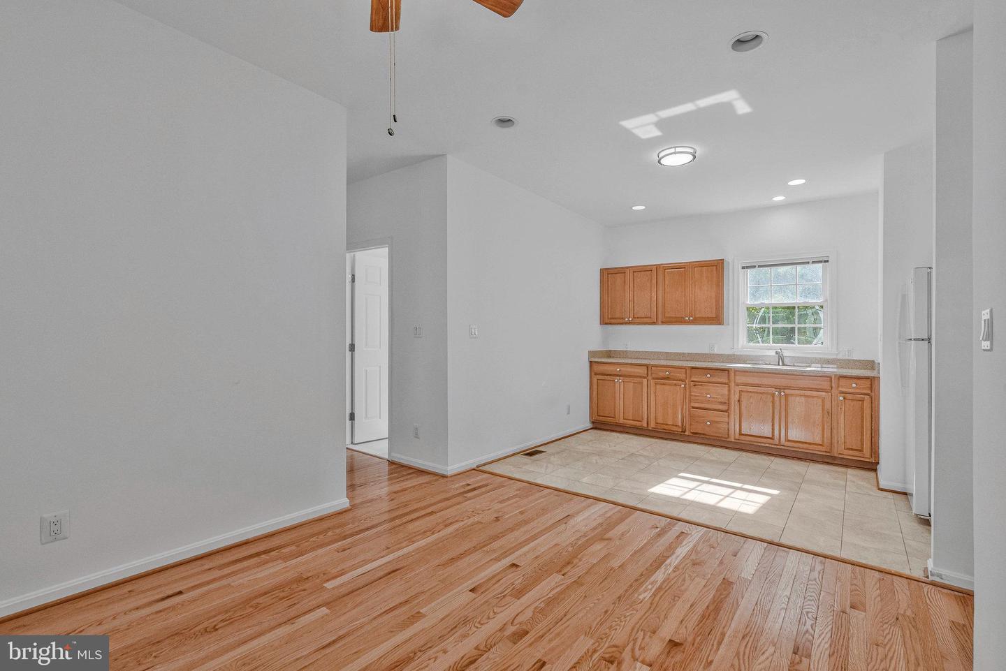 4401 SHIRLEY GATE, FAIRFAX, Virginia 22030, 6 Bedrooms Bedrooms, ,4 BathroomsBathrooms,Residential,For sale,4401 SHIRLEY GATE,VAFX2270720 MLS # VAFX2270720
