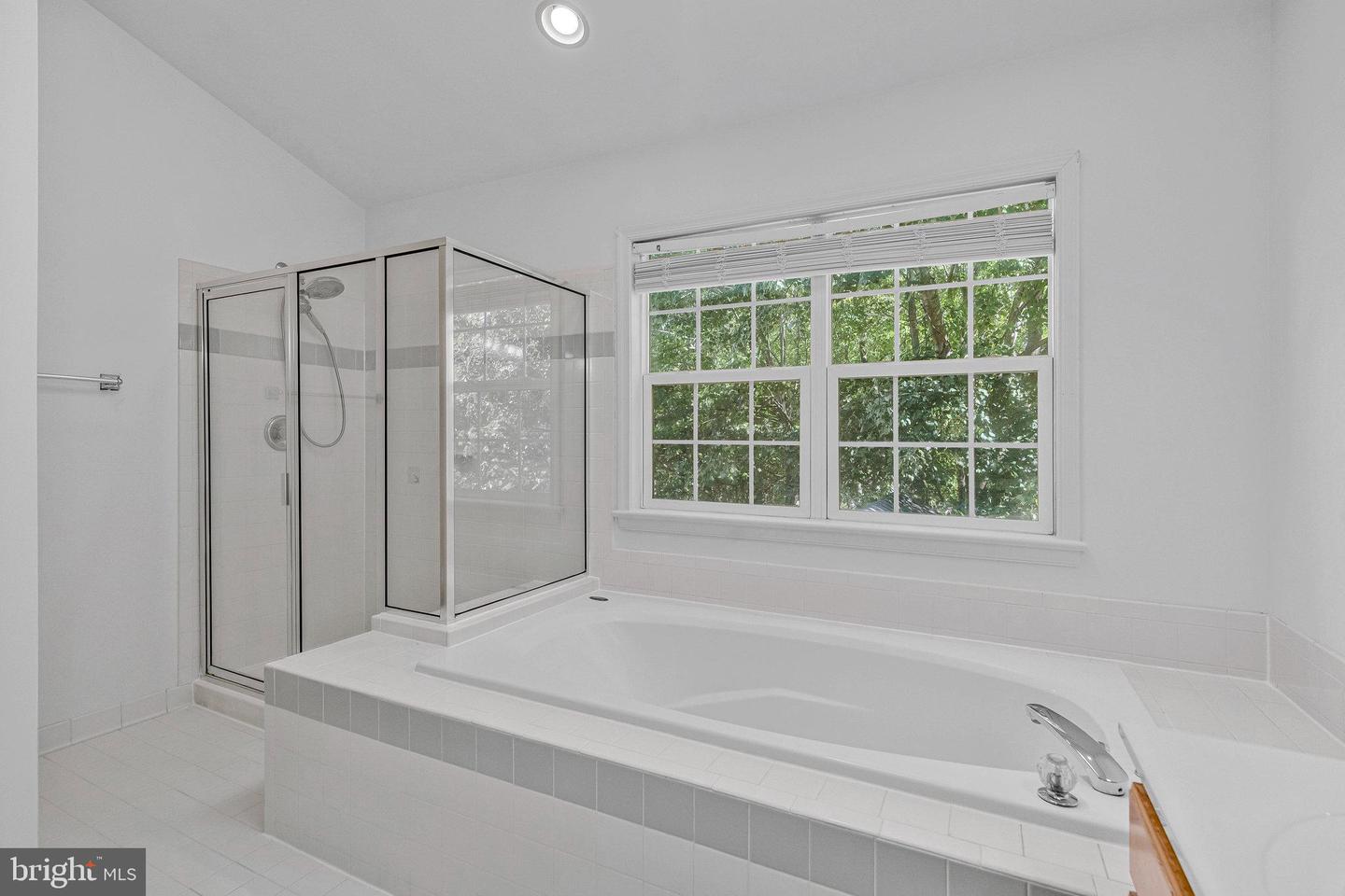 4401 SHIRLEY GATE, FAIRFAX, Virginia 22030, 6 Bedrooms Bedrooms, ,4 BathroomsBathrooms,Residential,For sale,4401 SHIRLEY GATE,VAFX2270720 MLS # VAFX2270720