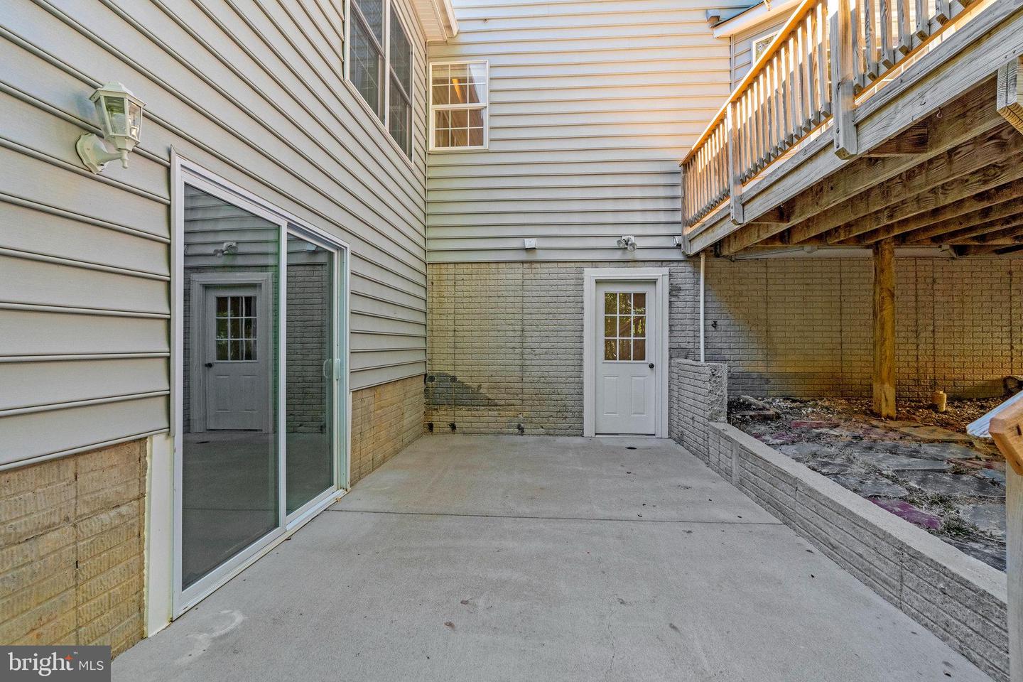 4401 SHIRLEY GATE, FAIRFAX, Virginia 22030, 6 Bedrooms Bedrooms, ,4 BathroomsBathrooms,Residential,For sale,4401 SHIRLEY GATE,VAFX2270720 MLS # VAFX2270720