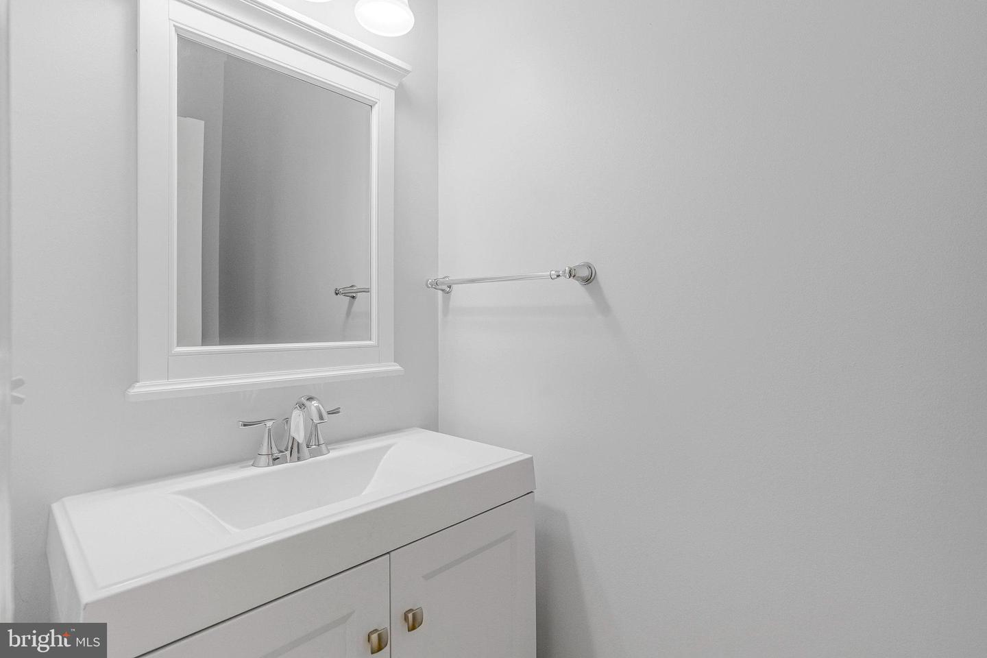 4401 SHIRLEY GATE, FAIRFAX, Virginia 22030, 6 Bedrooms Bedrooms, ,4 BathroomsBathrooms,Residential,For sale,4401 SHIRLEY GATE,VAFX2270720 MLS # VAFX2270720